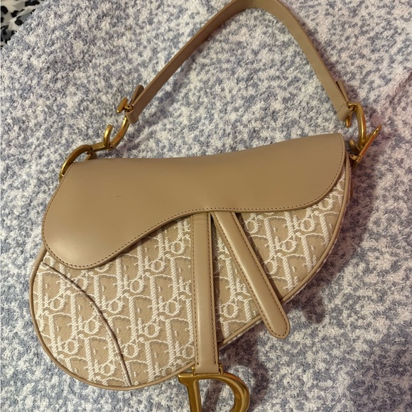 Dior Tan Saddle Bag - Picture 1 of 5
